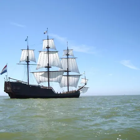 Sailship Soeverein